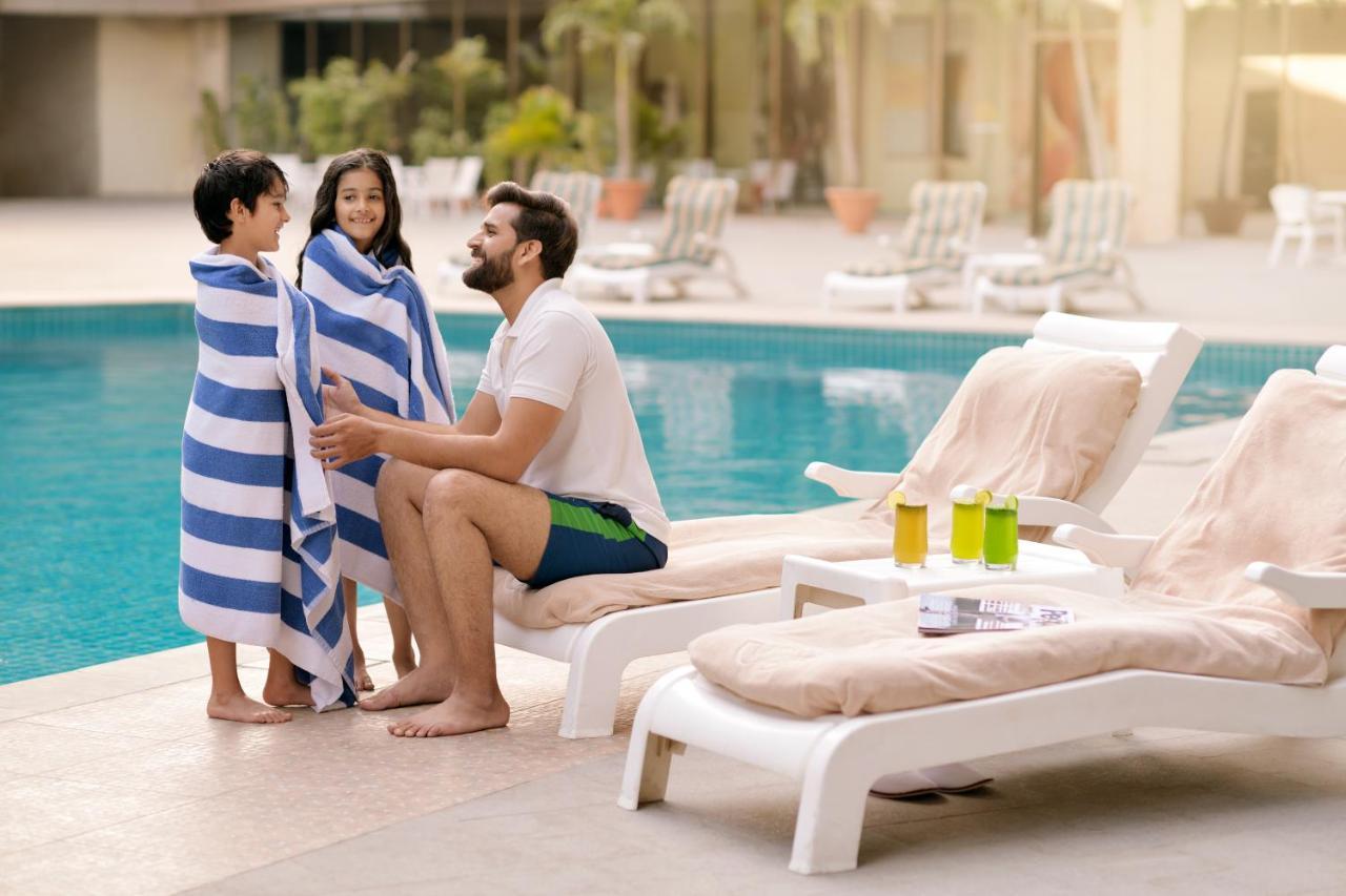 Moevenpick Hotel Carachi Exterior foto